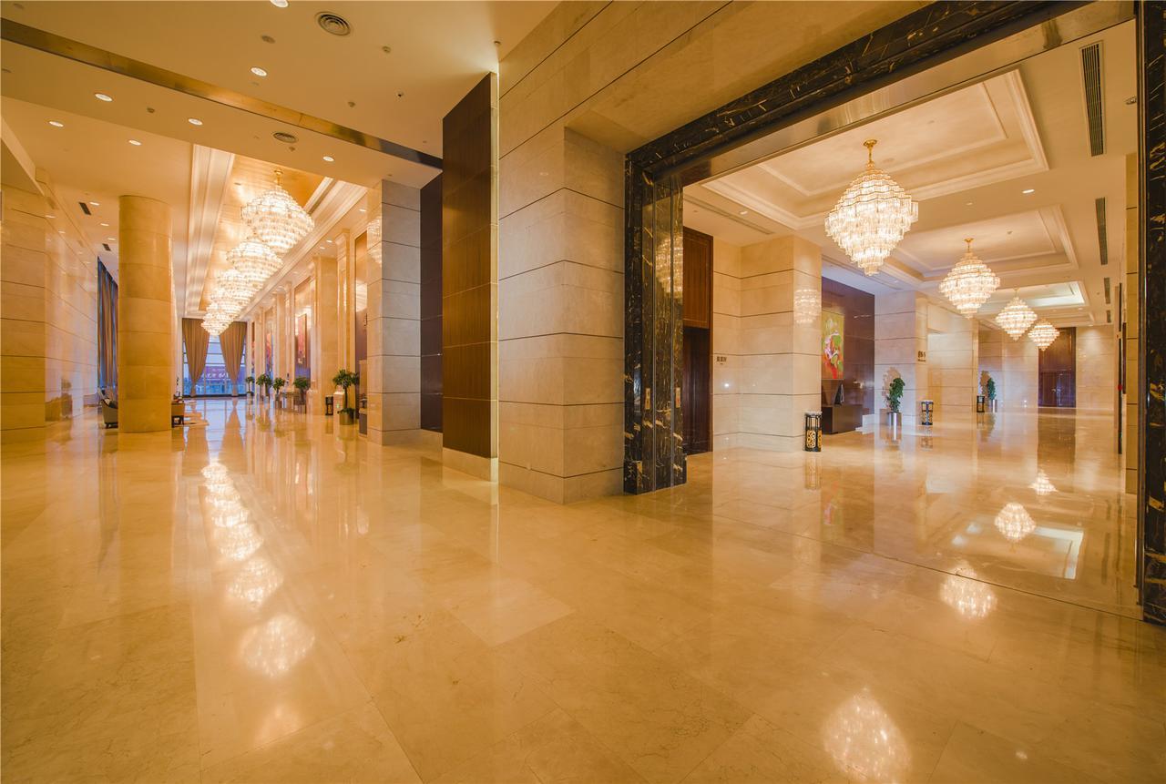 Haili New Century Grand Hotel Haiyan Haiyan  Exterior photo